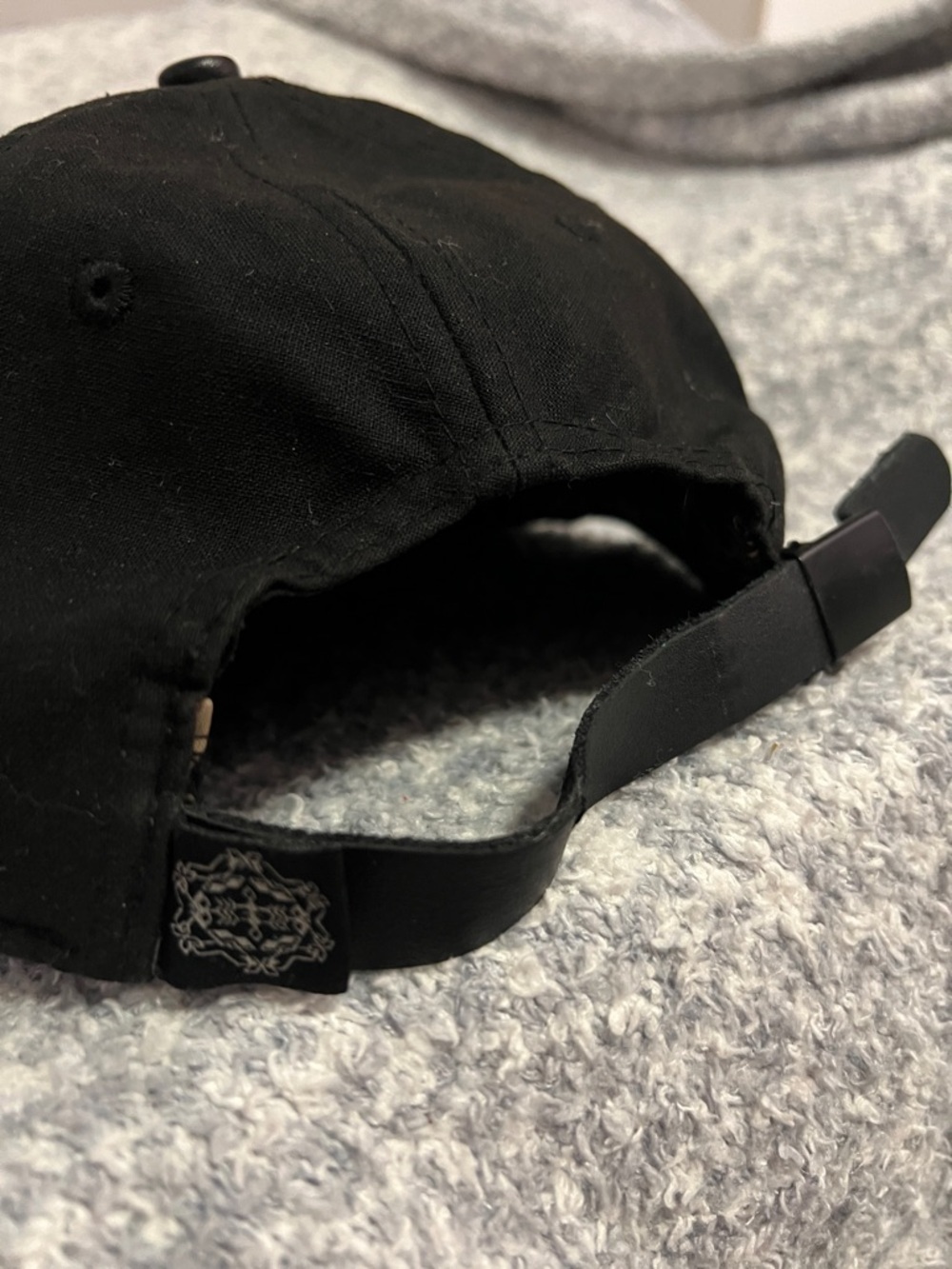 Normandie Movement All-Black Hat with leather Circle Patch 58cm L Edition 1-100 - Picture 4 of 10